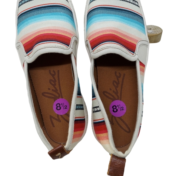 Zodiac Canvas Slip-On Shoes Women's Size 8 1/2 - Picture 2 of 9